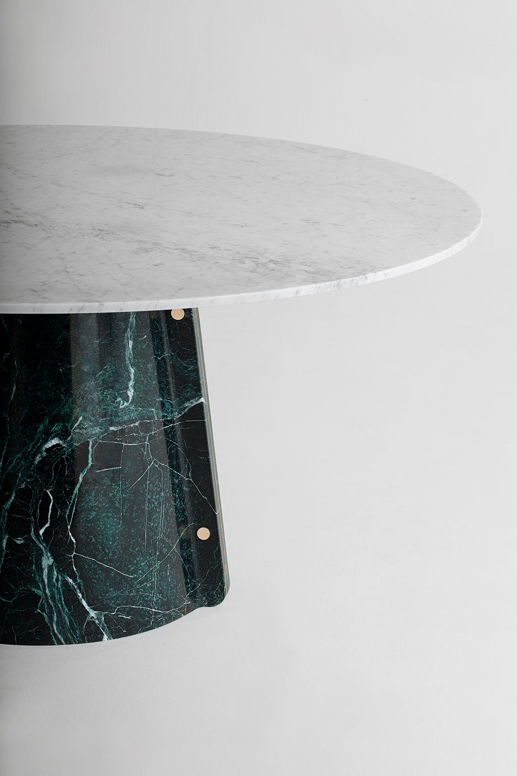 Elitra Round Table - Verde Tinos