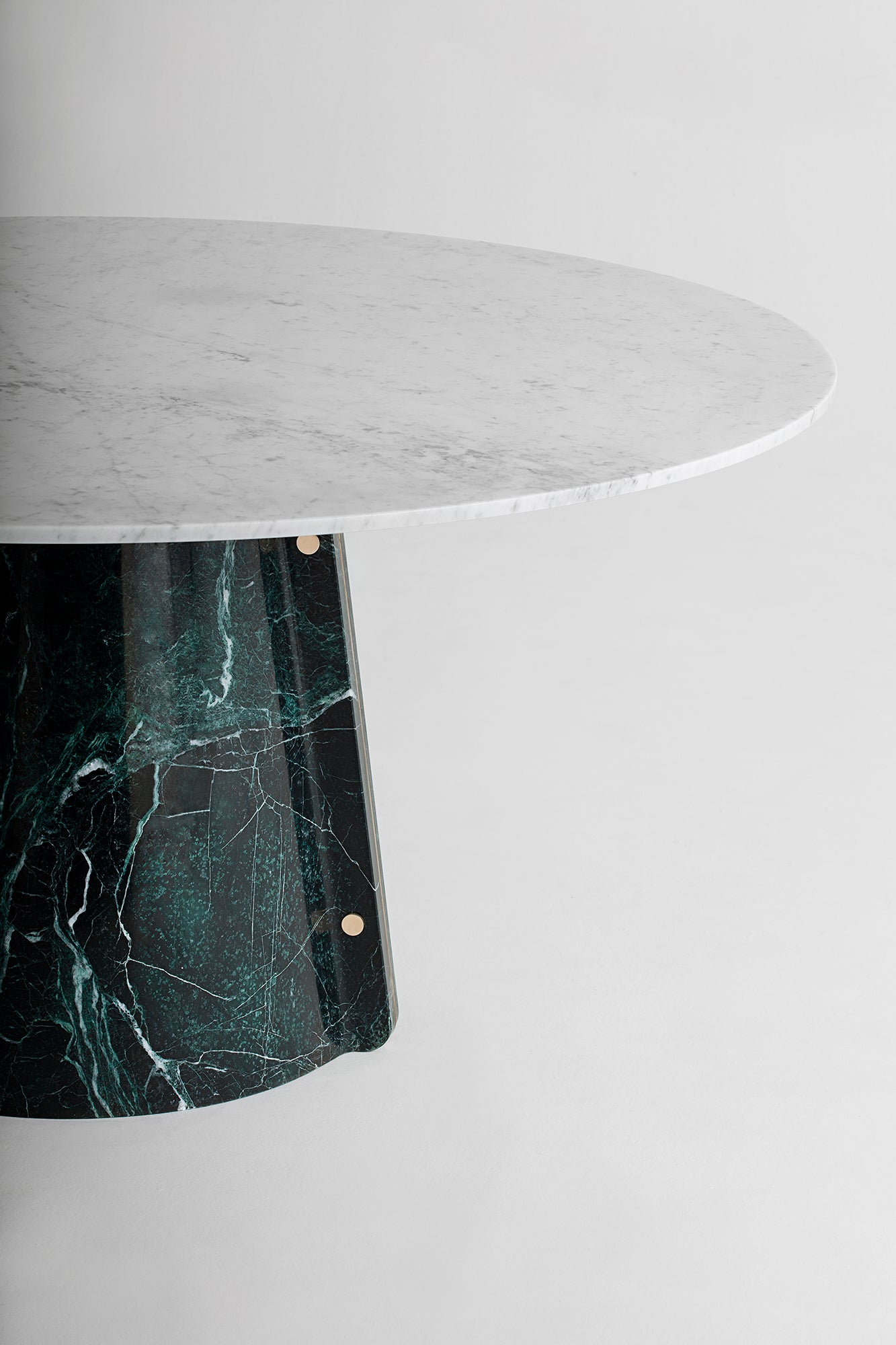 Elitra Round Table - Verde Tinos