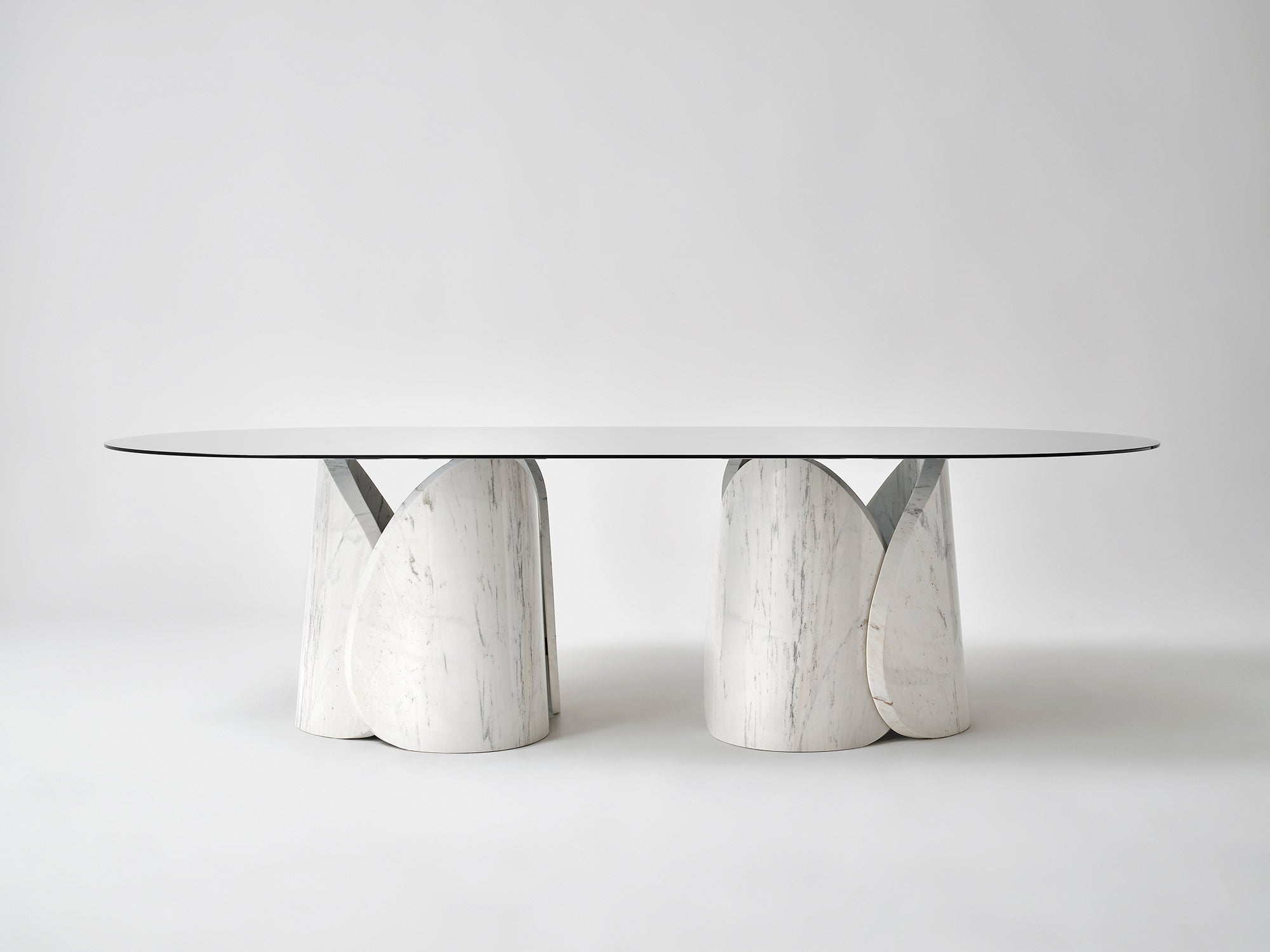 Petalo Elliptical Table