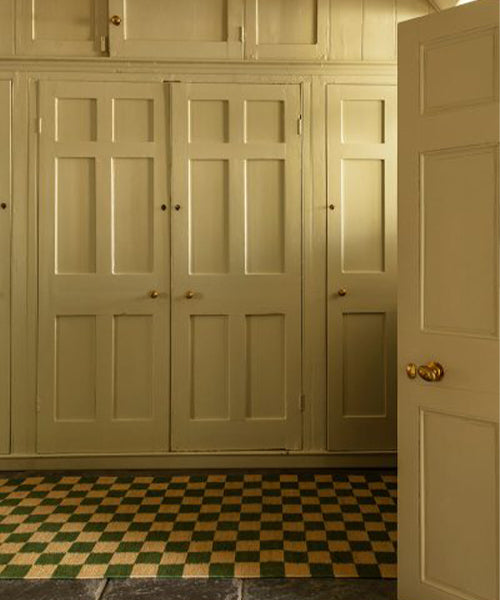 Checkerboard / 8 Holland Street