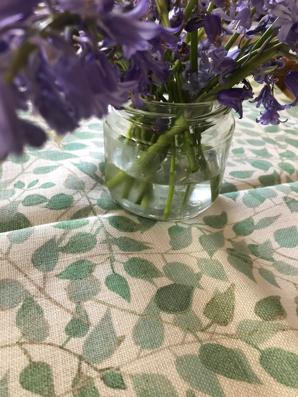 Confetti Leaves