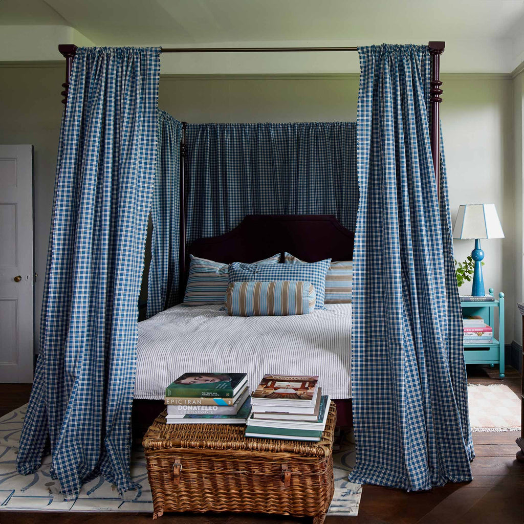 Folly Four Poster Bed